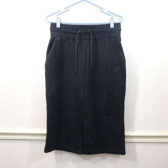 Nike Black Skirt Size M Athletic Pockets Sweatshirt Drawstring Waist Modest Comf - Picture 1 of 9